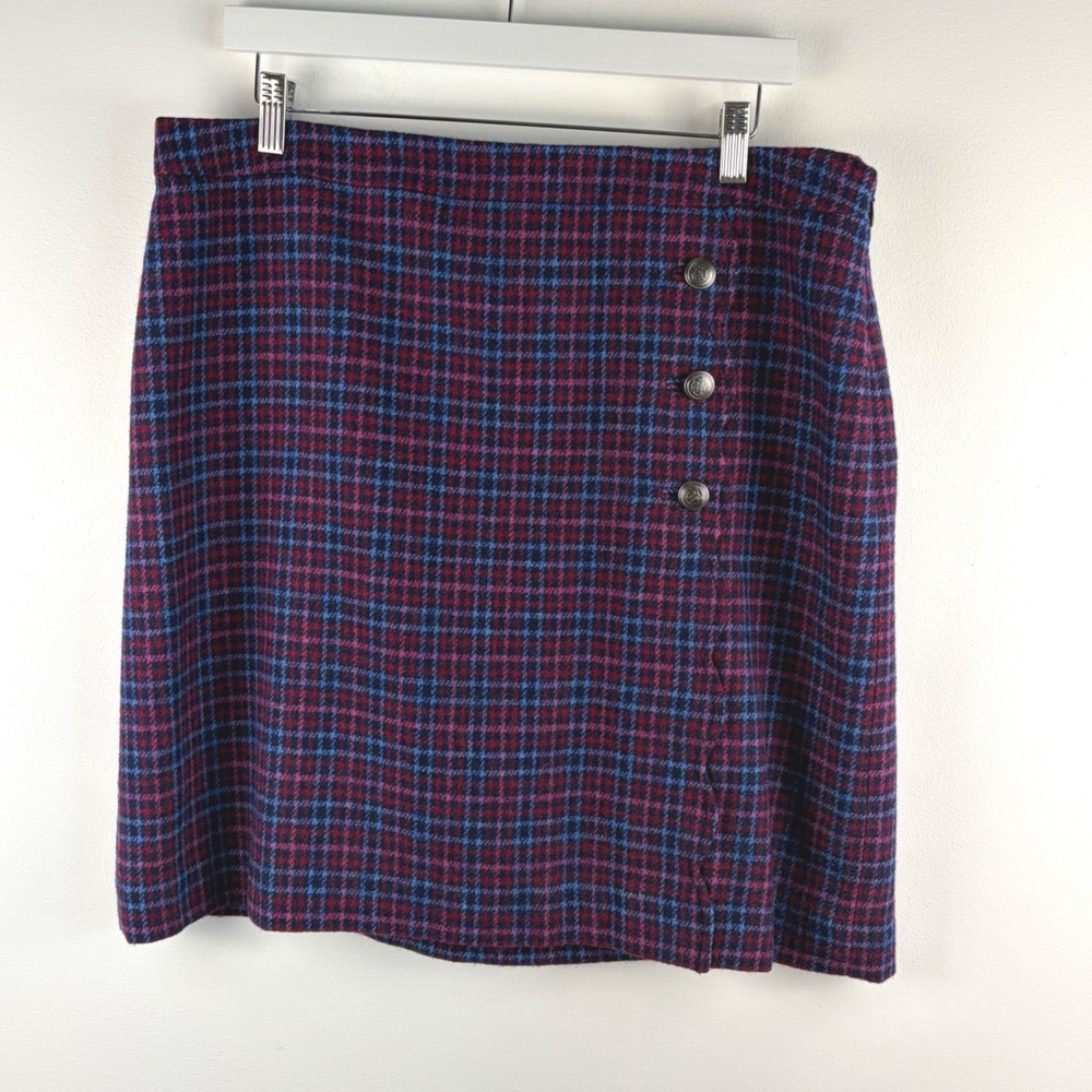 Talbots Petite 16 Wool Blend Plaid‎ Skirt Button Accent Red Blue Classic Preppy